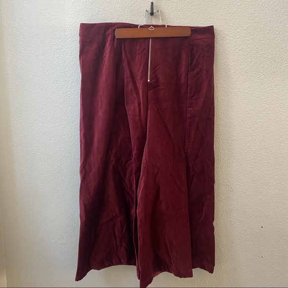 Code X Mode Burgundy red velvet wide leg cropped high waisted zip pants womens M - Picture 2 of 9